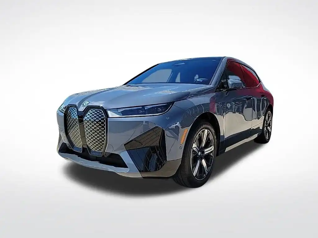 2023 BMW iX xDrive50's photo