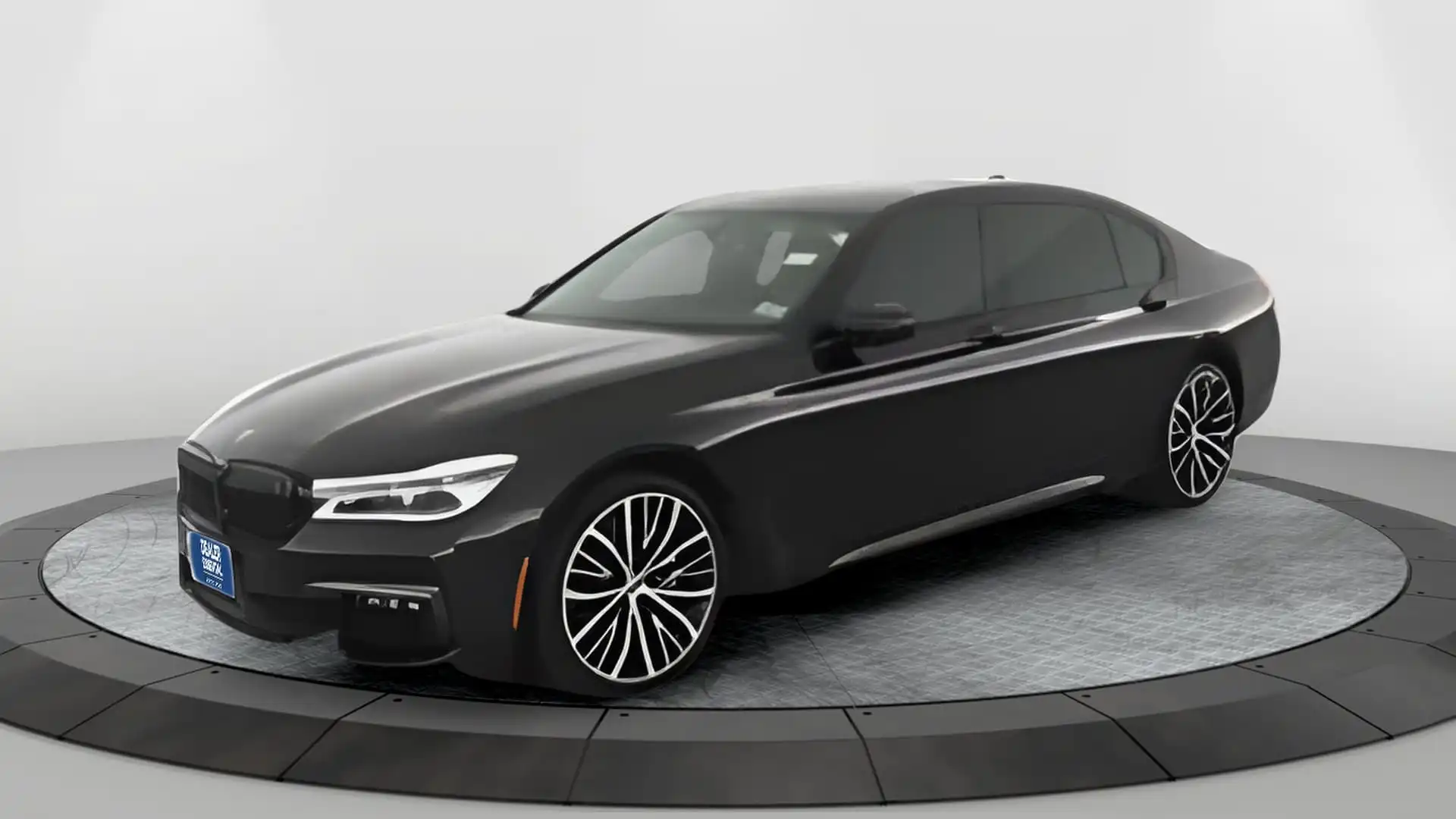 2019 BMW 7 Series 750i's photo