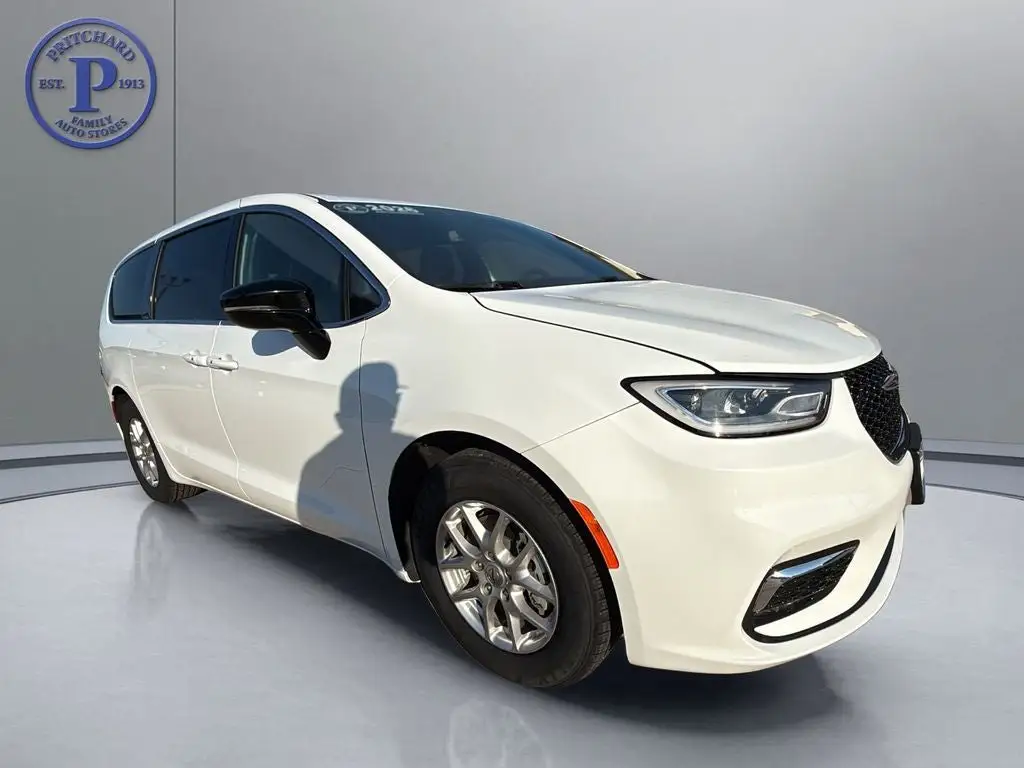 2025 Chrysler Pacifica Select photo 1