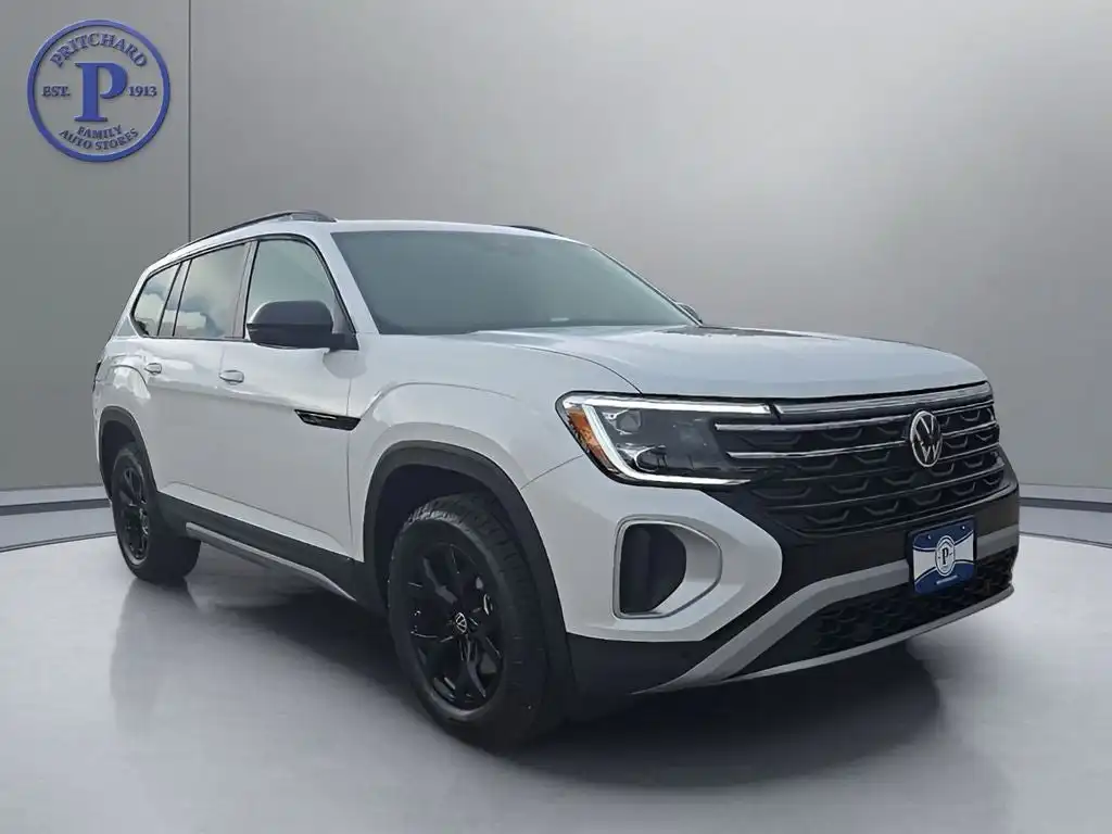 2026 Volkswagen Atlas 2.0T Atlas Peak Edition 4MOTION's photo