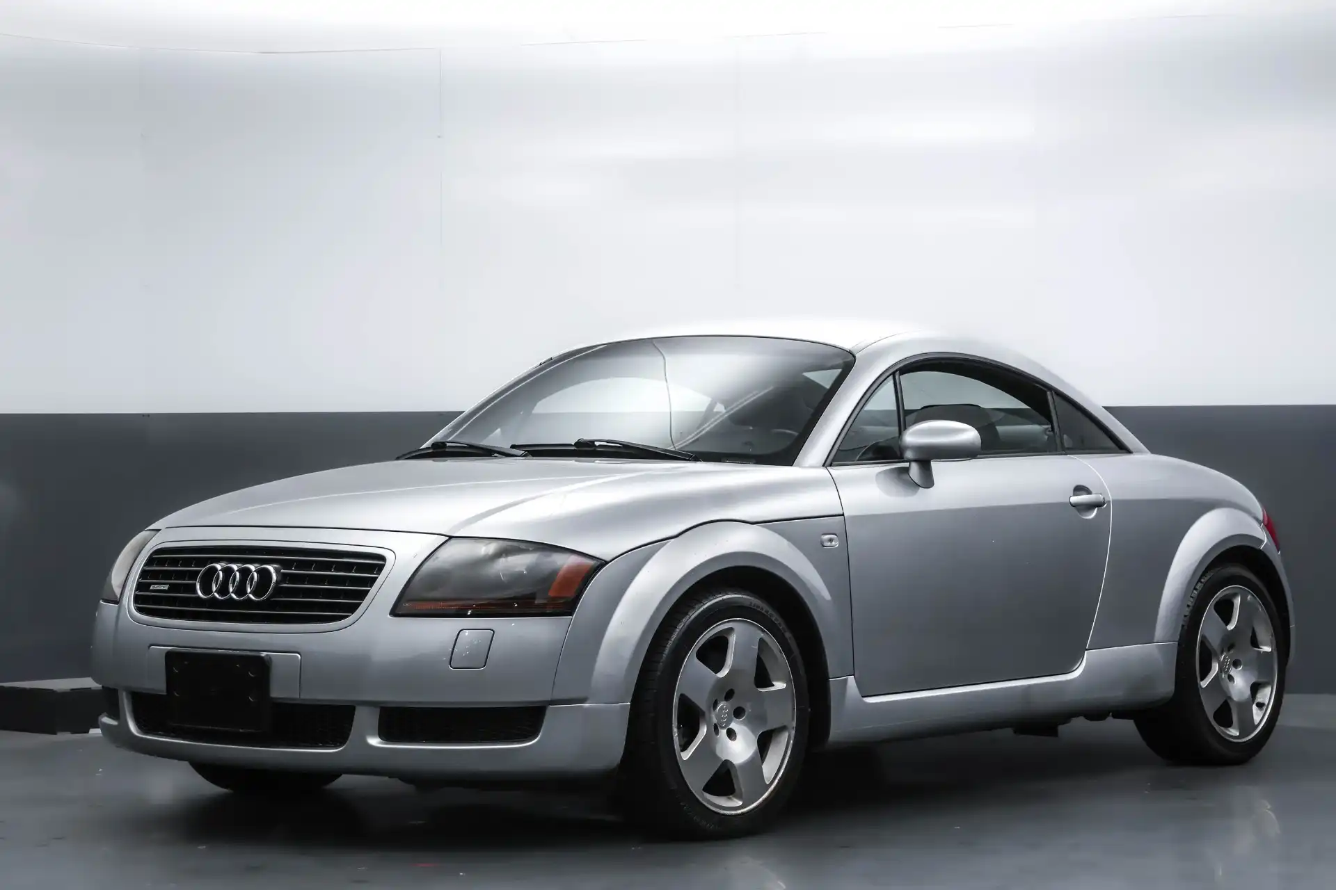 2001 Audi TT 225 Coupe's photo