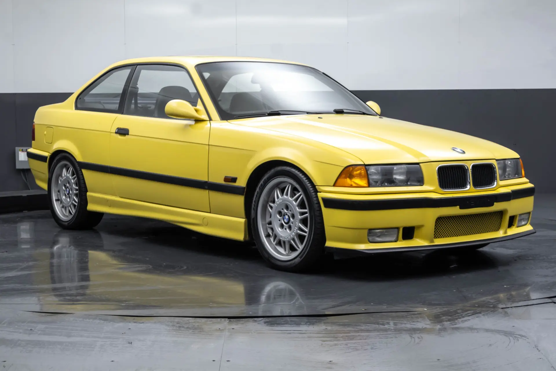 1995 BMW M3 undefined photo 3