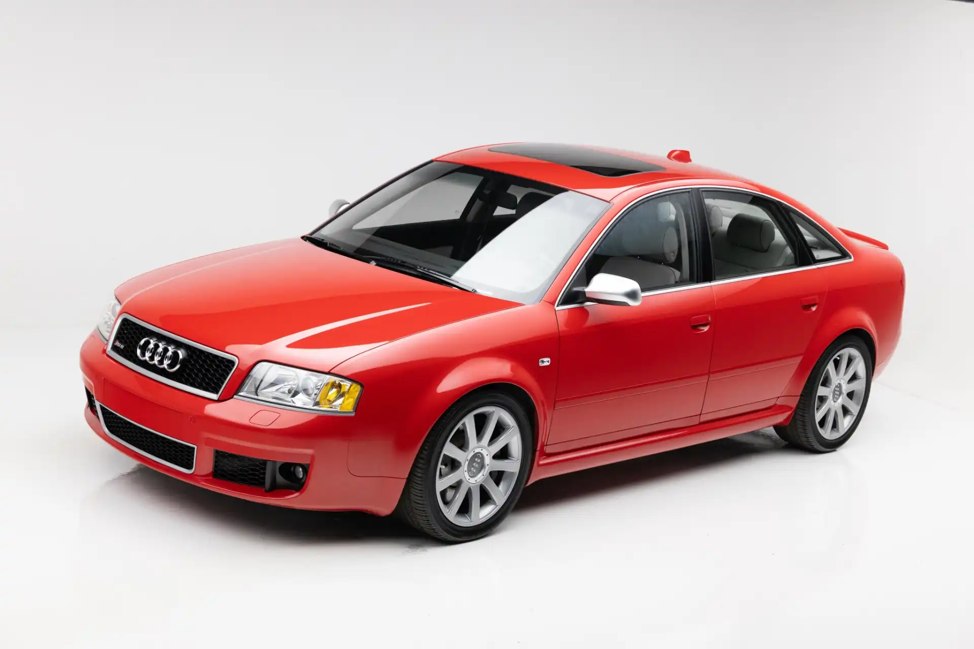 2003 Audi RS 6 4.2 quattro tiptronic's photo