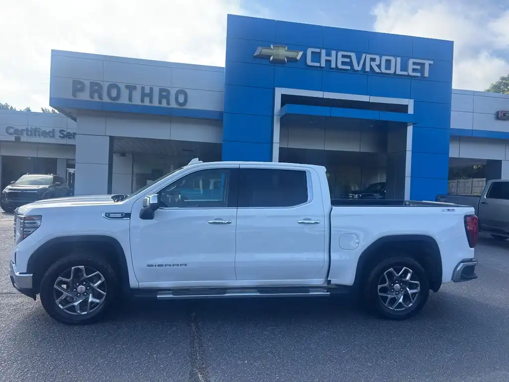 2026 GMC Sierra 4WD Crew Cab Short Box SLT's photo