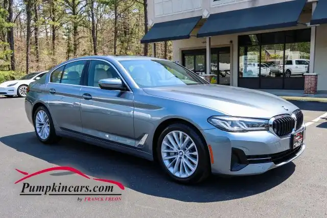2021 BMW 5 Series 530i xDrive Sedan's photo