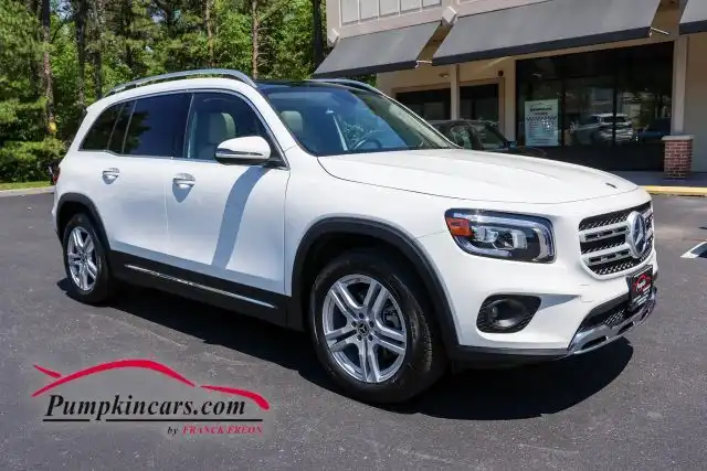 2023 Mercedes-Benz GLB GLB 250 4MATIC's photo