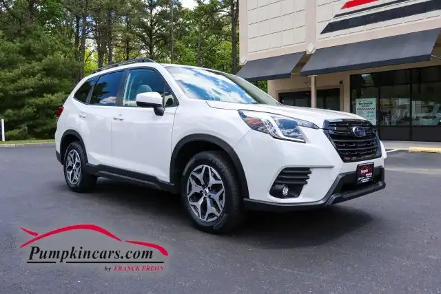 2024 Subaru Forester Premium's photo