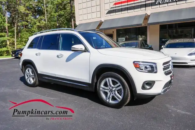 2023 Mercedes-Benz GLB GLB250 4MATIC's photo