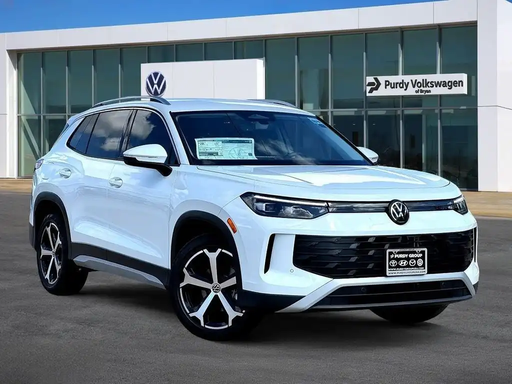 2026 Volkswagen Tiguan 2.0T SE's photo
