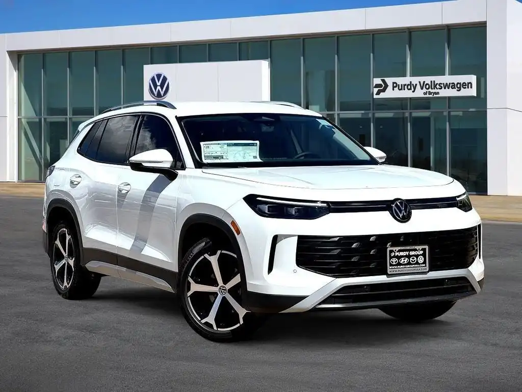2026 Volkswagen Tiguan 2.0T SE's photo