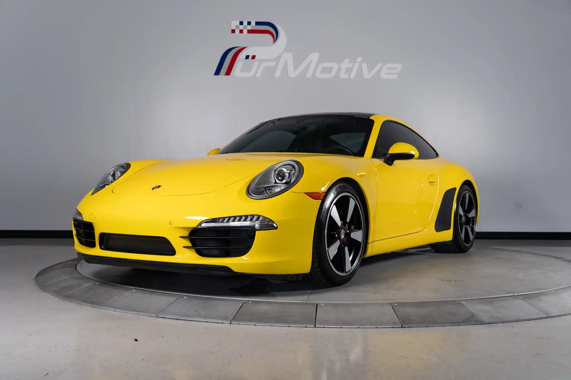 2014 Porsche 911 Carrera 4 Coupe's photo