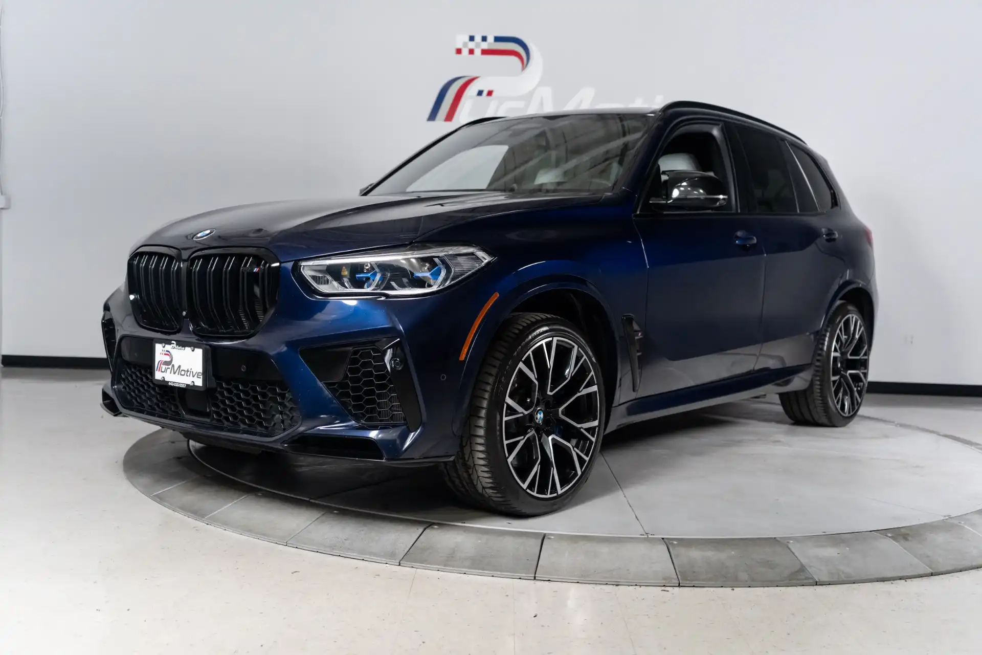 2020 BMW X5 M Competition's photo