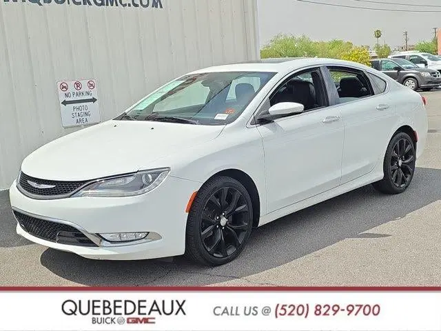 2015 Chrysler 200 C AWD photo 3
