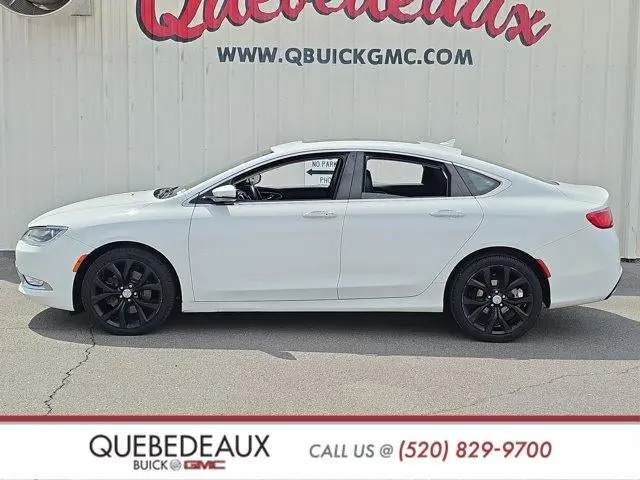 2015 Chrysler 200 C AWD photo 4