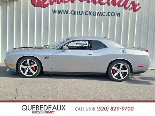 2013 Dodge Challenger SRT8 392 photo 4