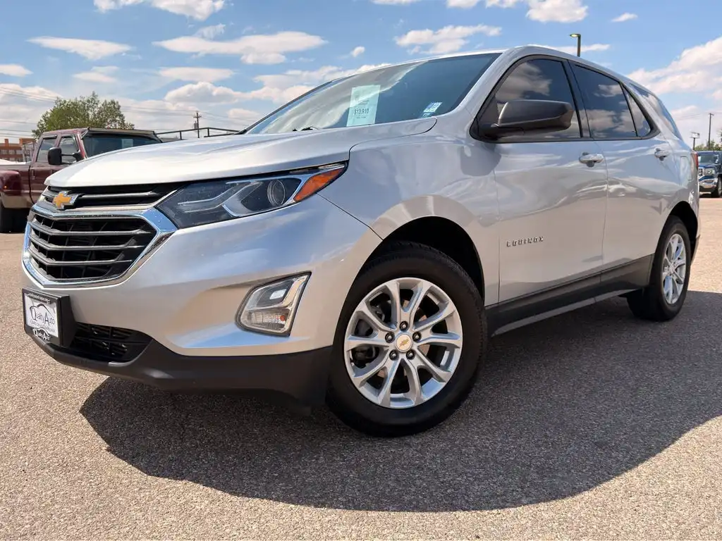 2019 Chevrolet Equinox AWD LS's photo