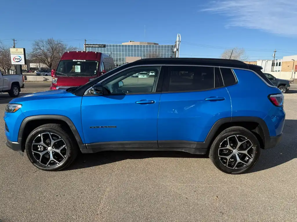 2024 Jeep Compass Limited 4X4's photo