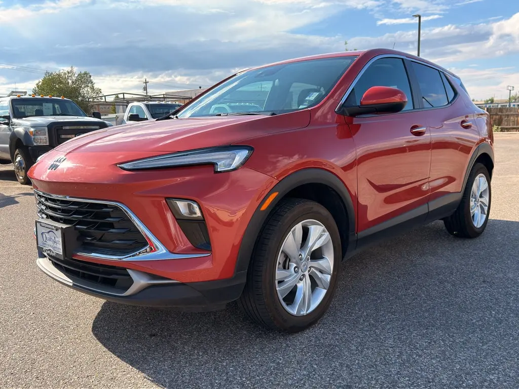 2024 Buick Encore GX Preferred AWD photo 3