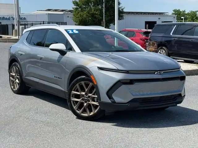 2026 Chevrolet Equinox EV 2LT FWD's photo