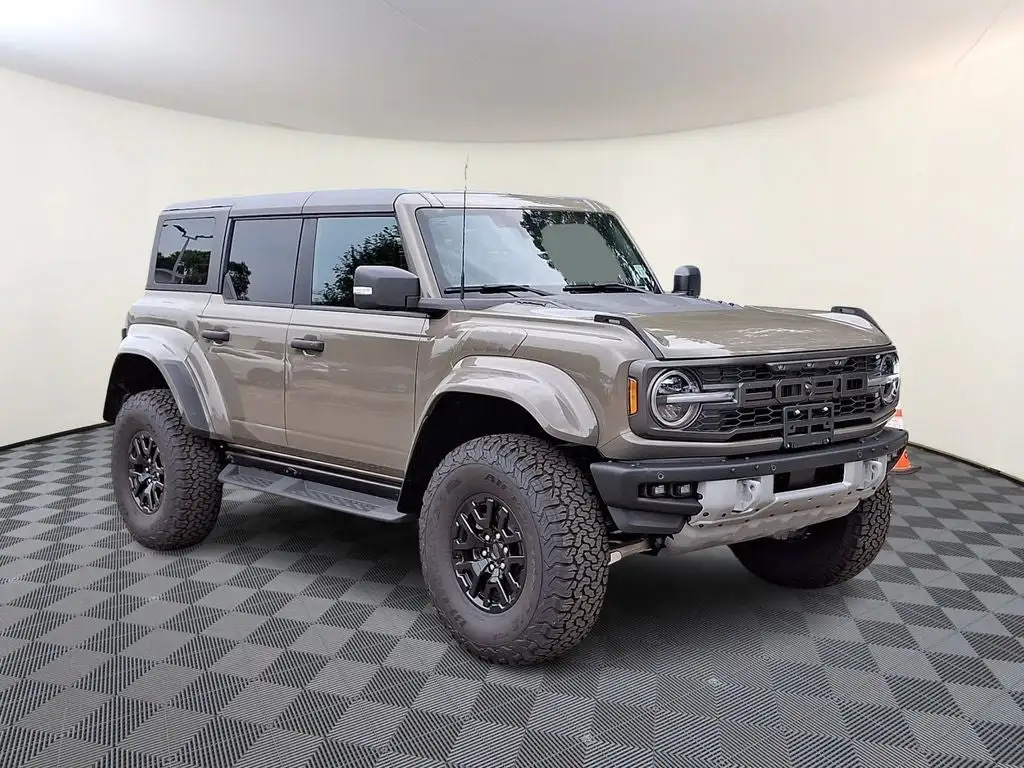 2025 Ford Bronco Raptor 4x4's photo