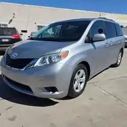 2012 Toyota Sienna LE V6 8-Passenger's photo