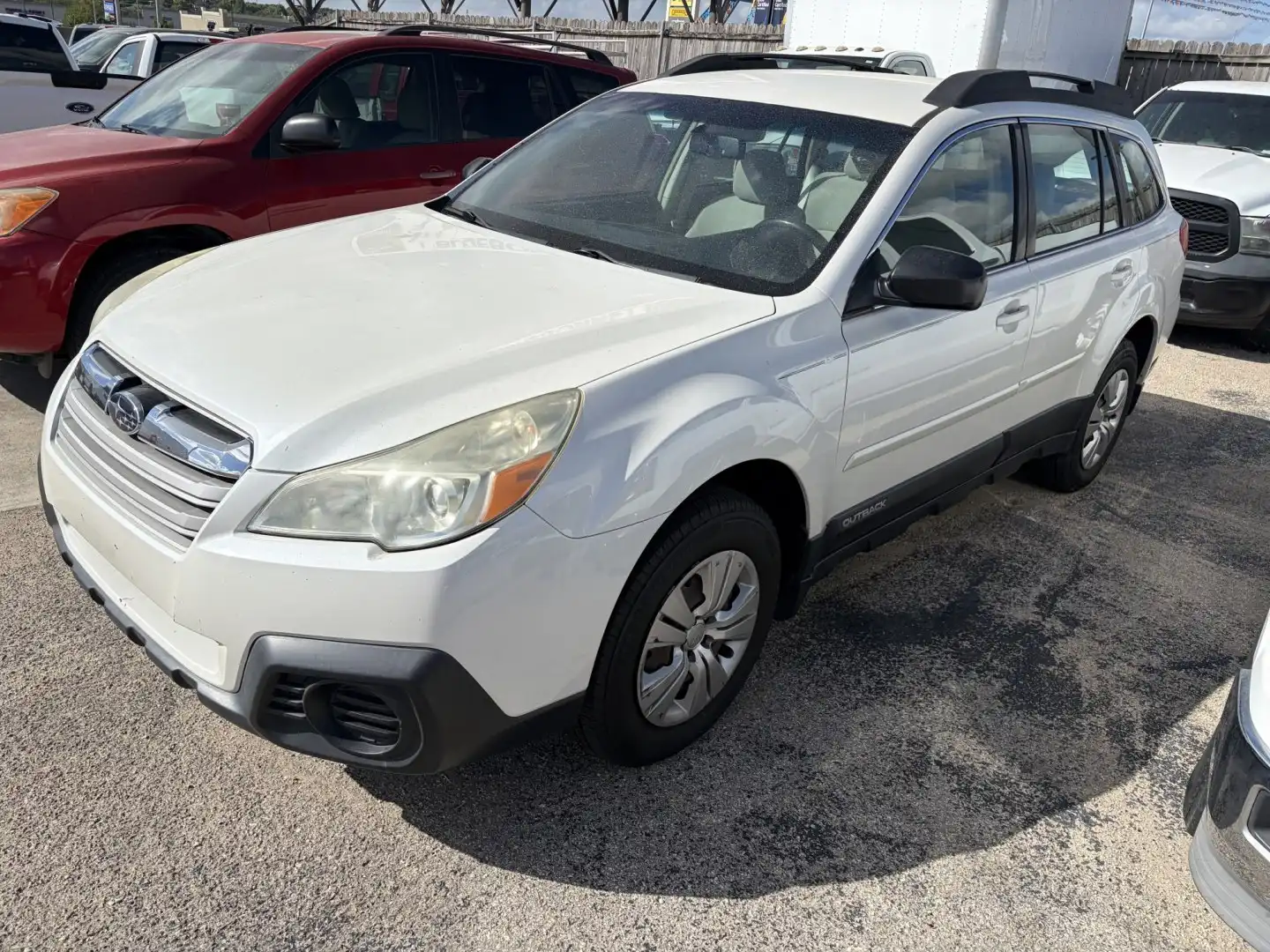 2014 Subaru Outback 2.5i's photo