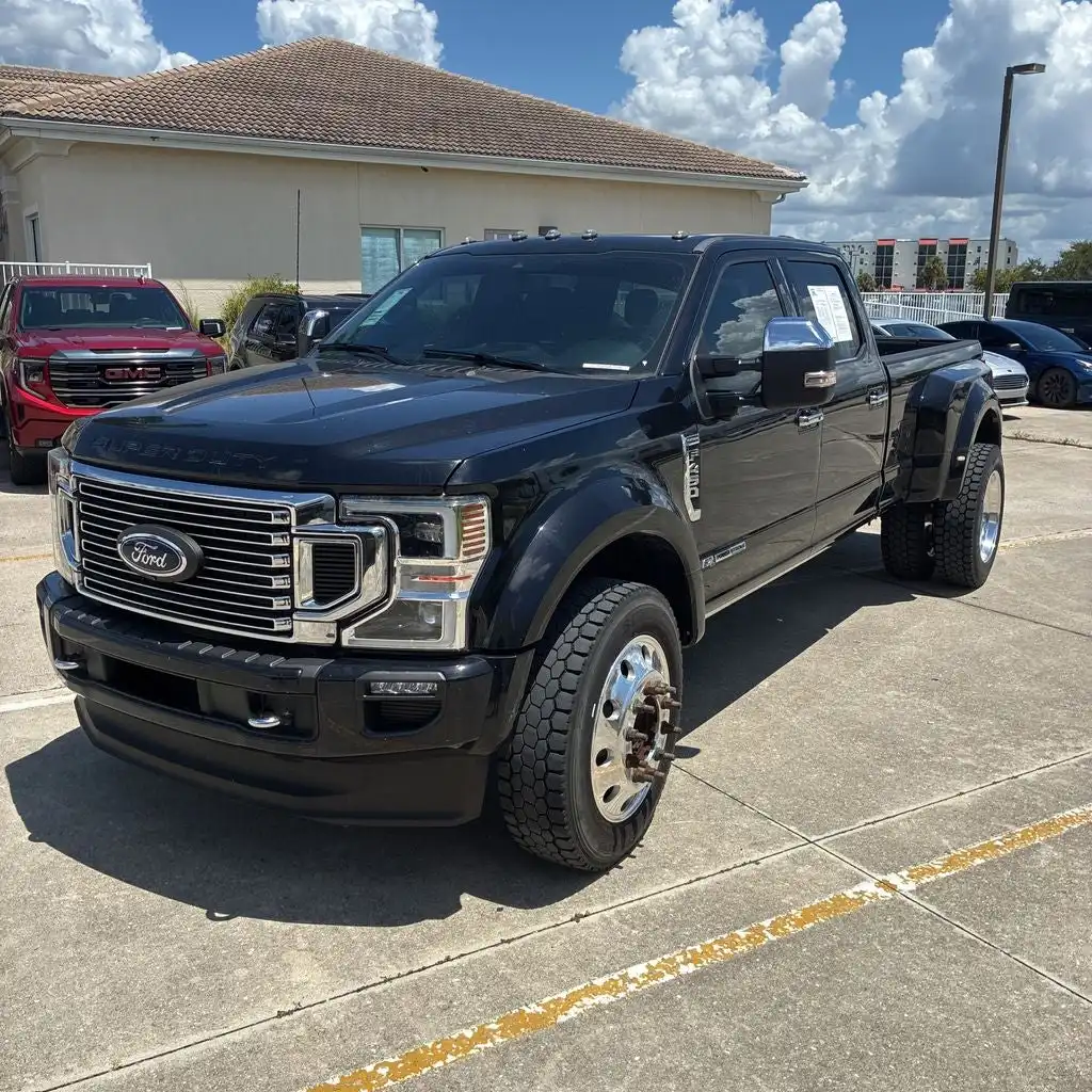 2022 Ford F-450 Platinum 4WD Crew Cab DRW 8' Box's photo