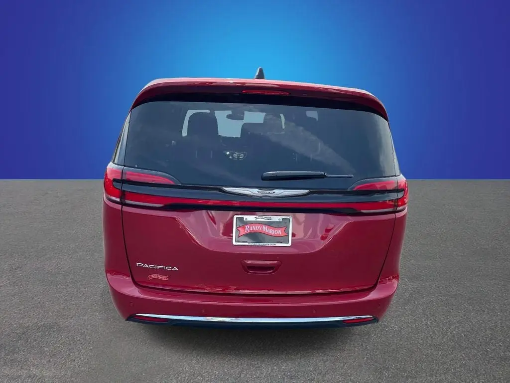 2025 Chrysler Pacifica Select photo 4