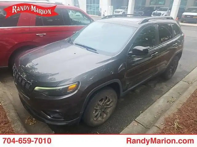 2023 Jeep Cherokee Altitude Lux 4X4's photo