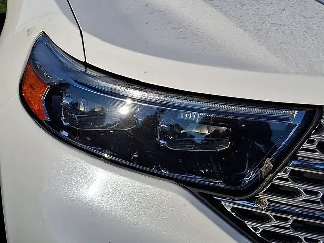 2020 Ford Explorer Limited 4WD photo 4