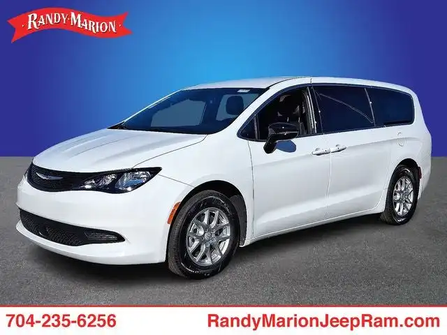 2026 Chrysler Voyager LX's photo