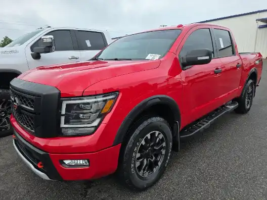 2021 Nissan Titan PRO-4X 4X4 Crew Cab's photo