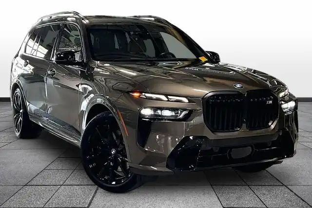 2024 BMW X7 M60i's photo