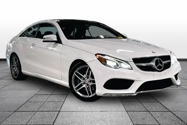 2016 Mercedes-Benz E-Class E400 4MATIC's photo