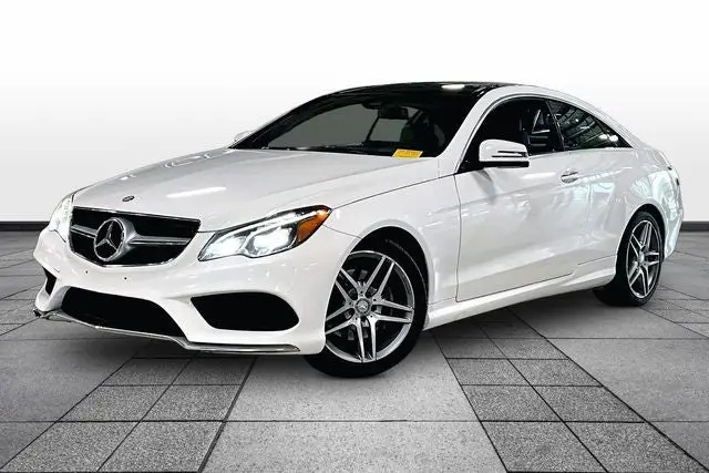 2016 Mercedes-Benz E-Class E400 4MATIC photo 3