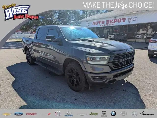 2022 RAM 1500 Laramie 4WD Crew Cab 5'7's photo