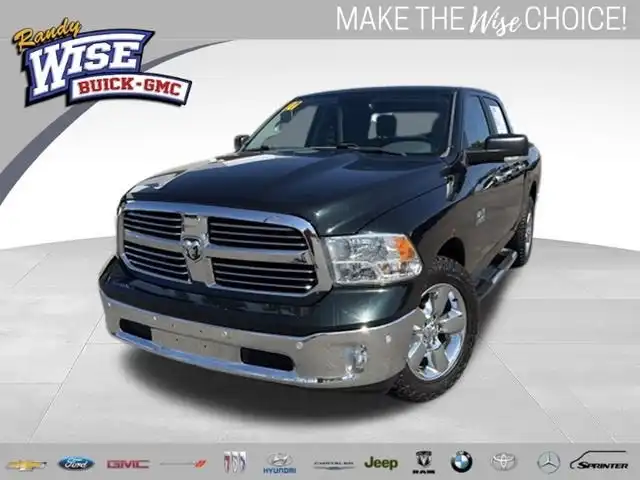 2017 RAM 1500 Big Horn 4x4 Crew Cab 5'7's photo