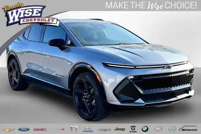 2025 Chevrolet Equinox EV RS eAWD's photo