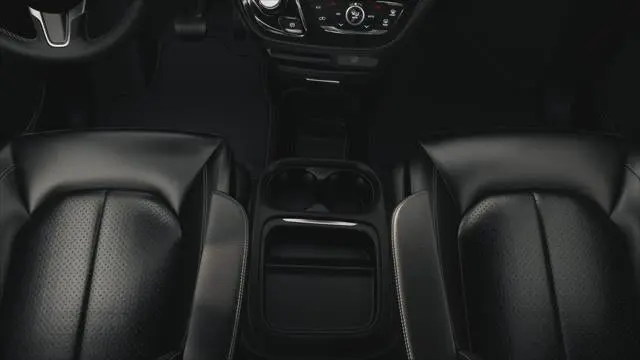 2027 Chrysler Pacifica Select photo 3