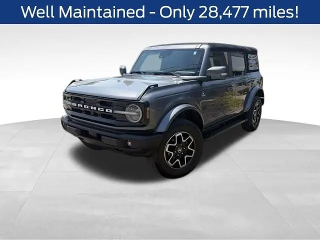 2023 Ford Bronco Outer Banks 4x4 photo 3