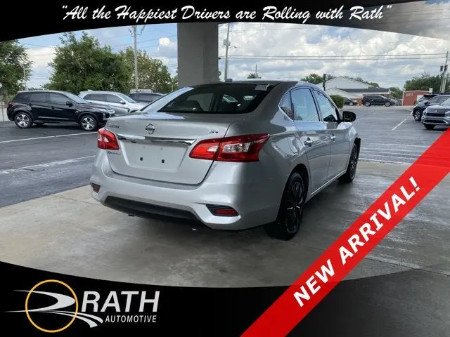 2017 Nissan Sentra SV CVT photo 4