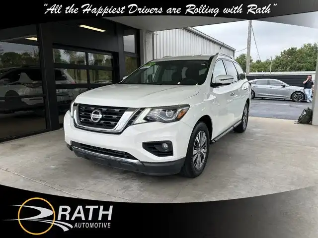 2020 Nissan Pathfinder SV FWD's photo