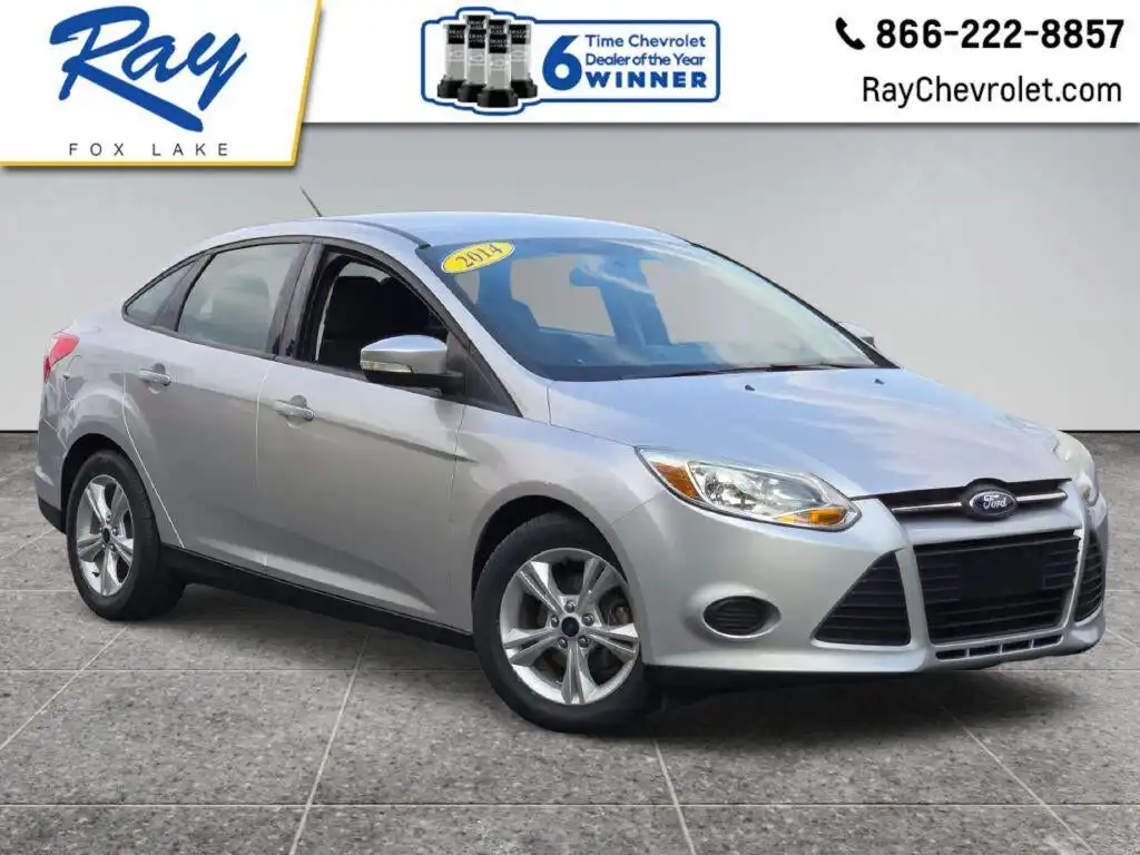 2014 Ford Focus Sedan SE's photo