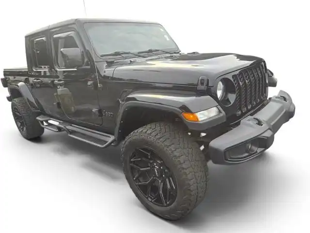 2023 Jeep Gladiator Sport S's photo