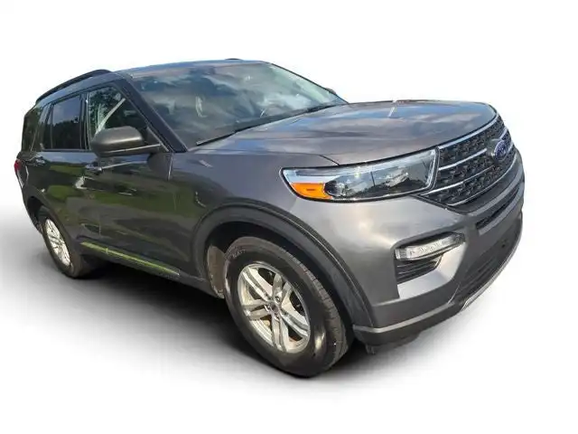 2023 Ford Explorer XLT 4WD's photo