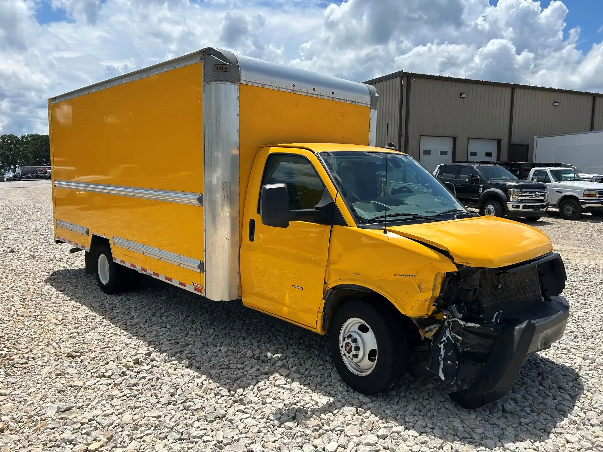 2022 GMC Savana 3500 177" WB's photo