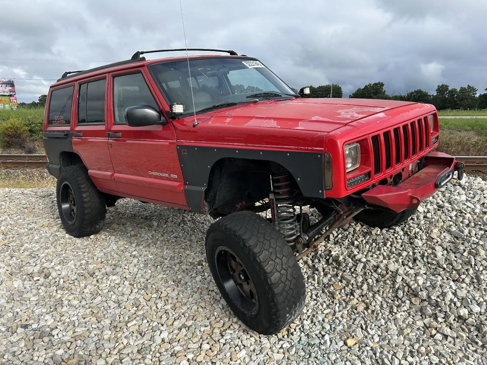 1998 Jeep Cherokee's photo