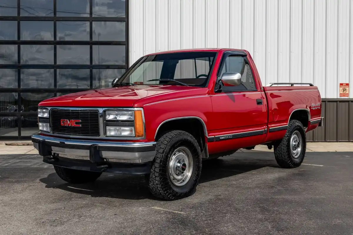 1990 GMC Sierra's photo