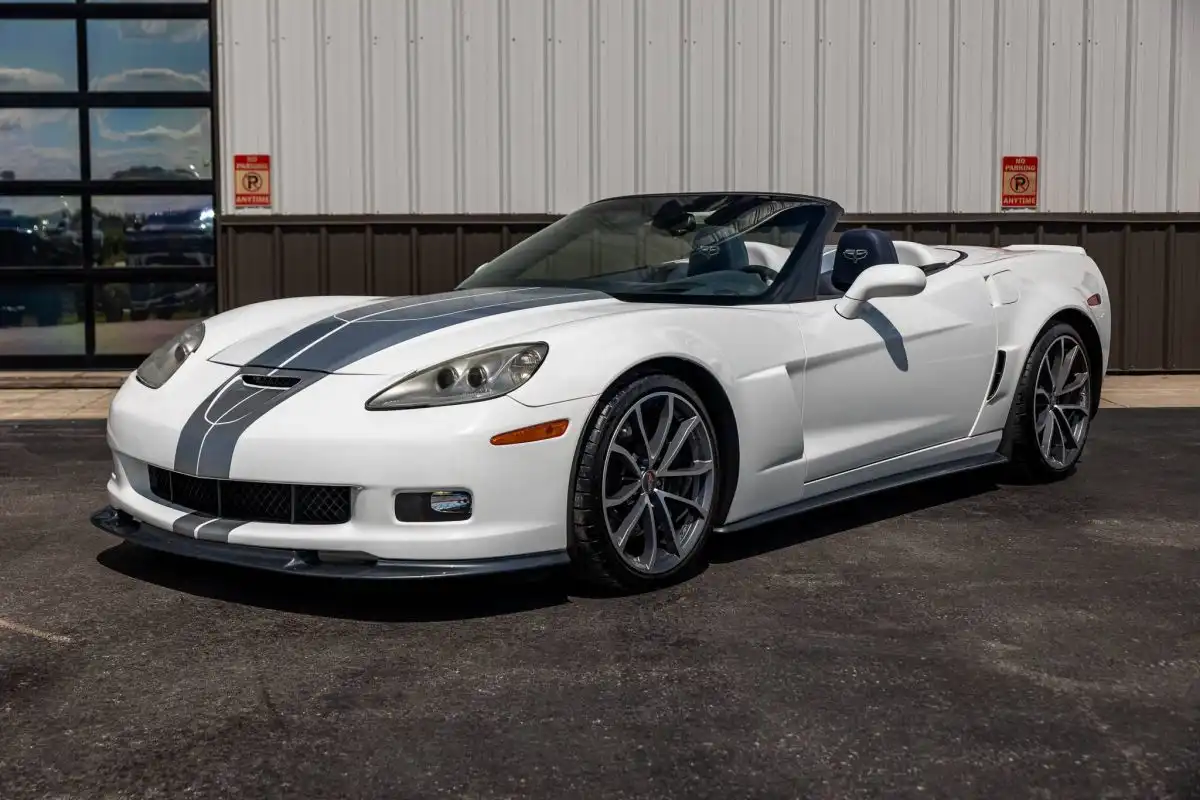 2013 Chevrolet Corvette 427 Convertible Collector Edition's photo
