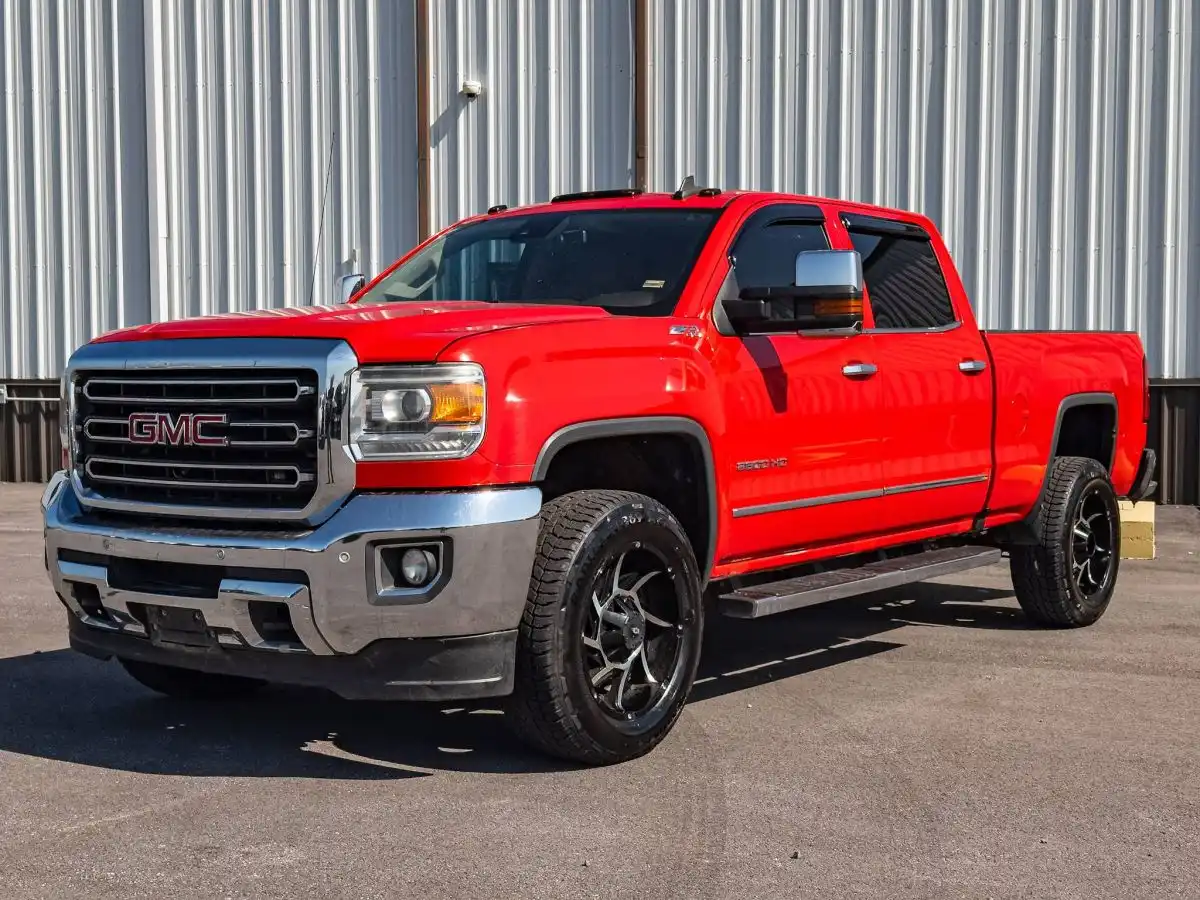 2016 GMC Sierra 4WD Crew Cab Standard Box SLT's photo
